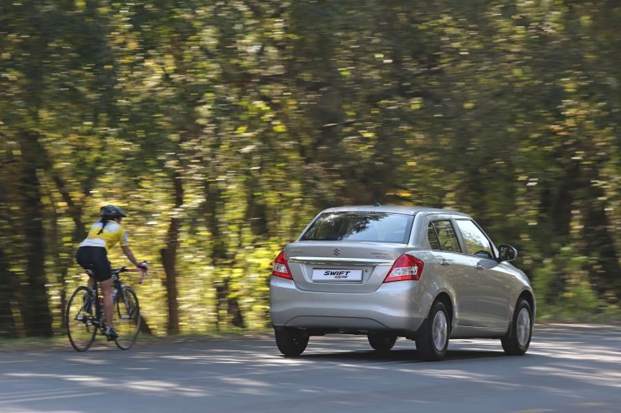  Suzuki Swift DZire 2015 года  (ZA) (фото 2 из 7)